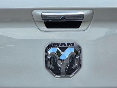 Used 2019 RAM 2500 Laramie AWD/4WD image 35