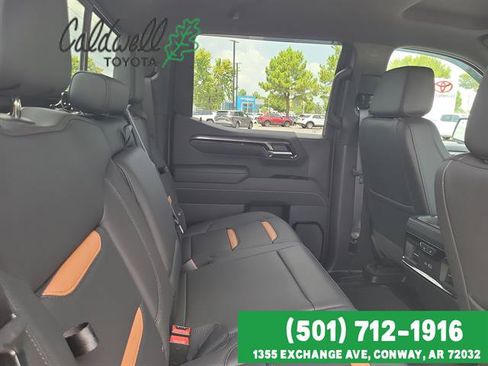 Used 2026 GMC Sierra 1500 AT4 w/ Technology Package AWD/4WD image 25
