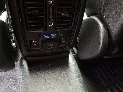 Used 2023 Dodge Durango R/T RWD image 12