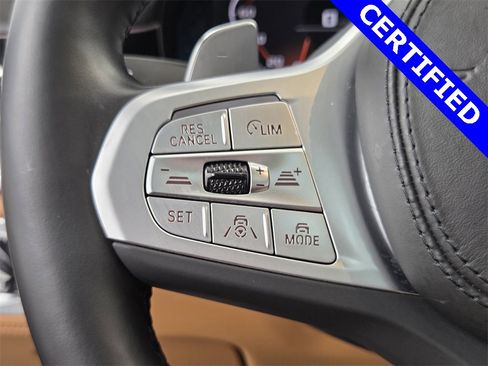 Certified 2022 BMW M760i xDrive w/ Luxury Rear Seating Package image 38