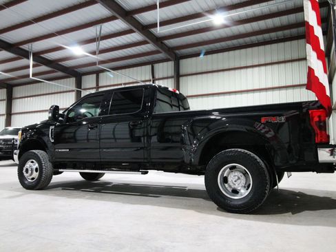 Used 2017 Ford F350 Lariat w/ Lariat Ultimate Package image 7