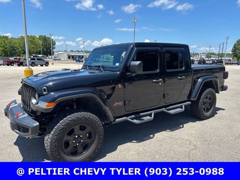 Used 2023 Jeep Gladiator Mojave w/ LED Lighting Group AWD/4WD image 3