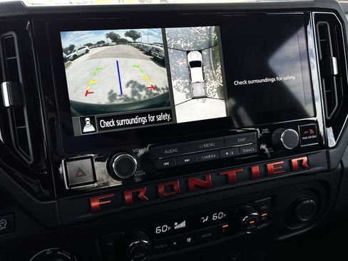 Used 2025 Nissan Frontier PRO-4X w/ Pro Convenience Package AWD/4WD image 18