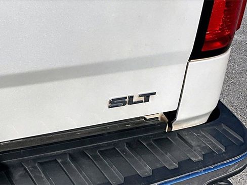 Used 2015 GMC Sierra 1500 SLT w/ SLT Crew Cab Value Package image 27