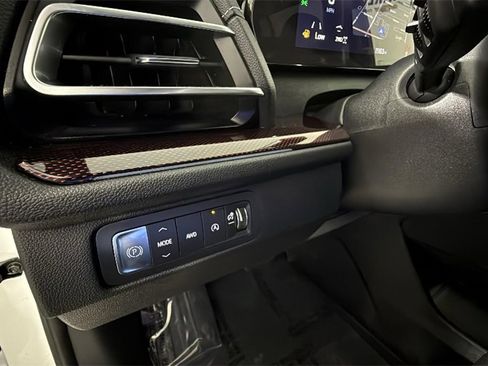 Certified 2025 Chevrolet Traverse Z71 w/ Enhanced Driving Package image 24