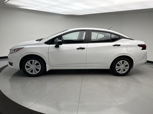 Used 2024 Nissan Versa S FWD image 2