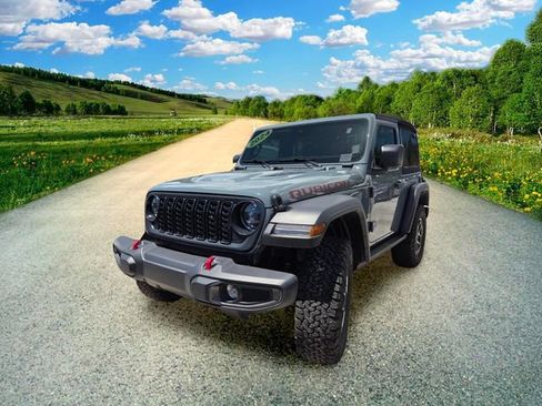 Used 2024 Jeep Wrangler Rubicon AWD/4WD image 3