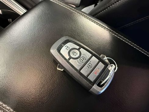 Used 2023 Ford Explorer Limited RWD image 43