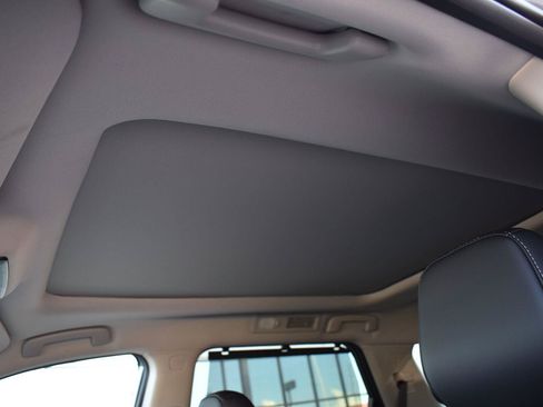 New 2026 Nissan Pathfinder Platinum w/ Accent Package FWD image 30