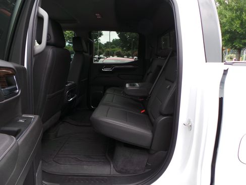 Used 2024 GMC Sierra 1500 Elevation w/ Elevation Premium Package AWD/4WD image 17