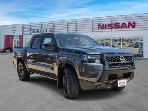 New 2027 Nissan Frontier SV w/ Tow Package RWD image 3