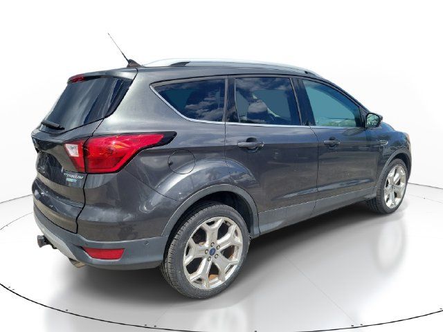 Used 2019 Ford Escape Titanium w/ U9j03 - Titanium Tow Package AWD/4WD image 4