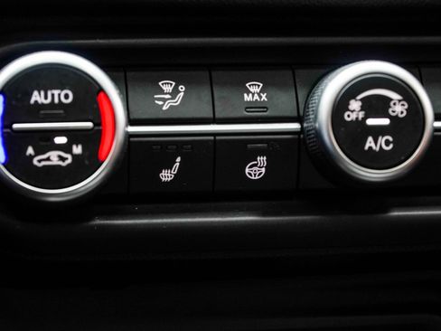 Used 2022 Alfa Romeo Giulia Ti RWD image 26