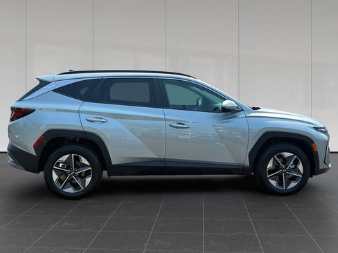 Used 2025 Hyundai Tucson SEL AWD/4WD image 6
