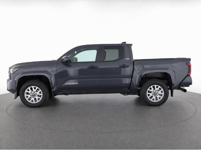 Used 2025 Toyota Tacoma SR5 AWD/4WD image 12