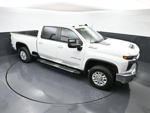 Used 2023 Chevrolet Silverado 2500 LT AWD/4WD image 34