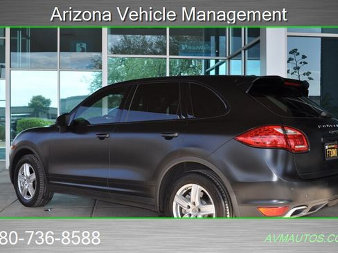 Used 2014 Porsche Cayenne S AWD/4WD image 11