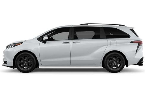 New 2026 Toyota Sienna XLE Woodland Edition image 4