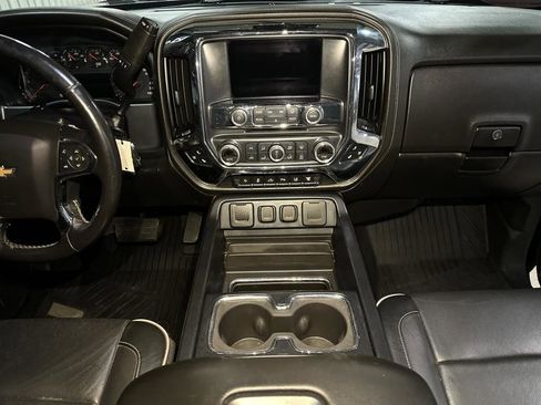 Used 2019 Chevrolet Silverado 2500 High Country w/ Duramax Plus Package image 35