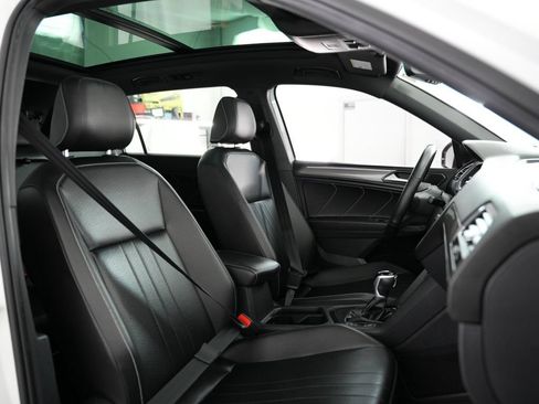 Used 2022 Volkswagen Tiguan SE R-Line FWD image 52