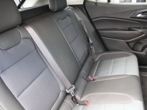 New 2026 Chevrolet Trax LT w/ Driver Confidence Package FWD image 16