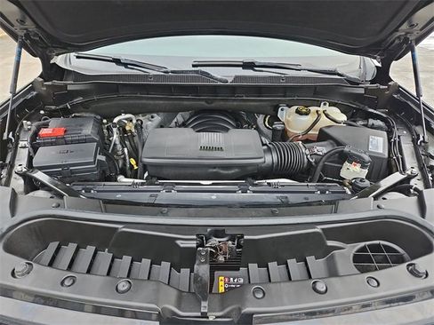 Used 2021 Chevrolet Tahoe Z71 w/ Rear Media and Nav Package image 28