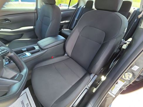 Certified 2025 Nissan Sentra S FWD image 11