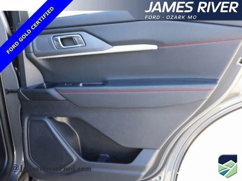 Certified 2025 Ford Explorer ST-Line w/ ST-Line Street Pack image 11