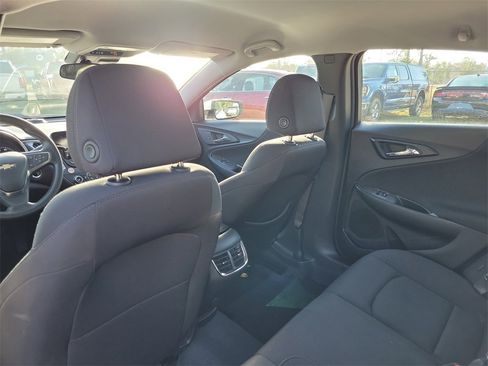 Used 2024 Chevrolet Malibu LT image 27