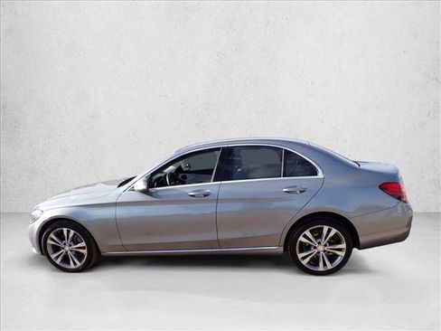 Used 2015 Mercedes-Benz C 300 4MATIC Sedan image 2