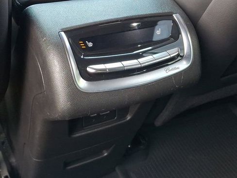 Used 2020 Cadillac XT6 Sport w/ Platinum Package AWD/4WD image 9
