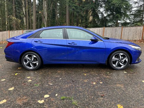 Used 2023 Hyundai Elantra Limited image 8