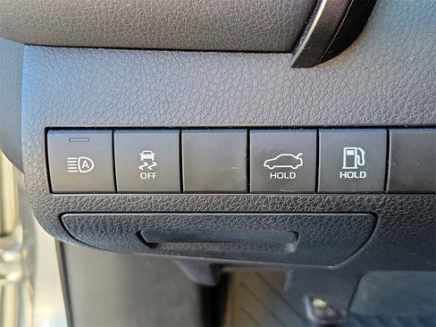 Used 2023 Toyota Camry SE image 31