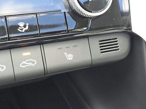 New 2026 Hyundai Elantra Limited image 10