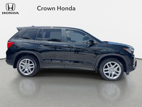 Certified 2025 Honda Passport EX-L image 5