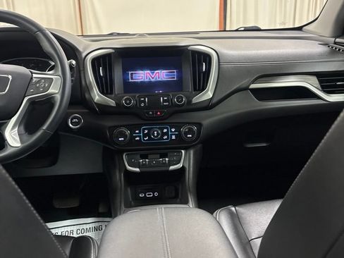 Used 2023 GMC Terrain SLT w/ Tech Package FWD image 20