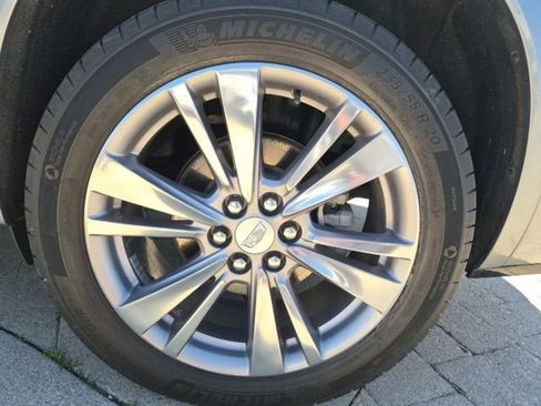 Used 2023 Cadillac XT6 Premium Luxury AWD/4WD image 28