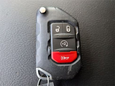 Used 2020 Jeep Wrangler Unlimited Sahara w/ Safety Group image 35