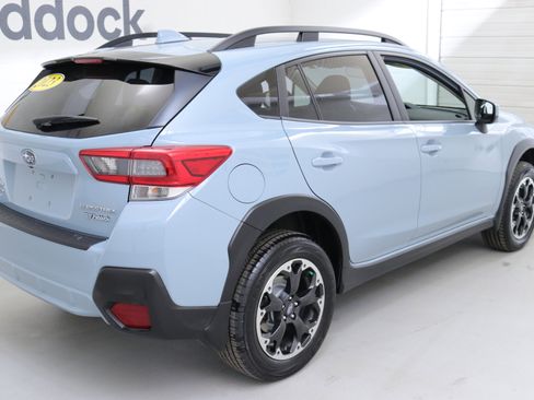 Used 2023 Subaru Crosstrek 2.0i Premium image 9