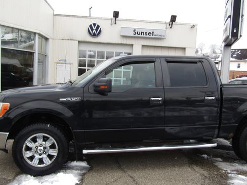 Used 2012 Ford F150 XLT w/ XTR Pkg image 2
