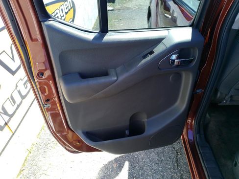 Used 2018 Nissan Frontier PRO-4X image 21