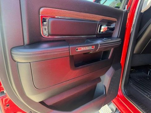 Used 2014 RAM 2500 Laramie w/ Convenience Group AWD/4WD image 40