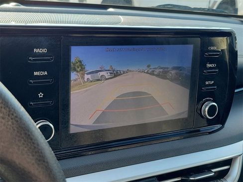 Used 2023 Kia K5 LXS image 29