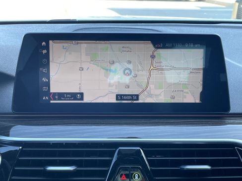 Used 2019 BMW 530i xDrive w/ Premium Package AWD/4WD image 14