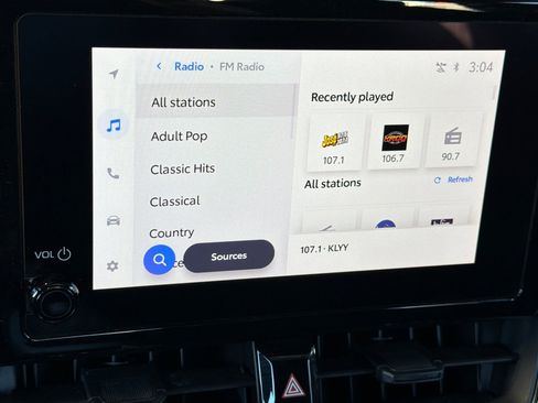 Used 2025 Toyota Corolla SE image 16