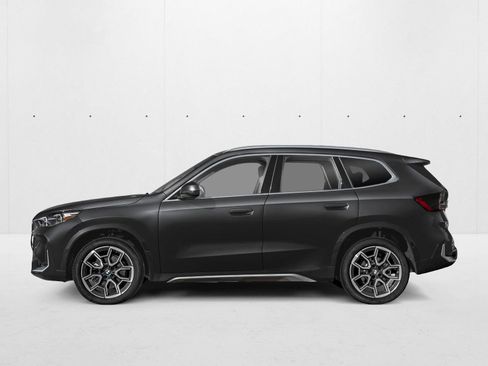New 2026 BMW X1 xDrive28i AWD/4WD image 3