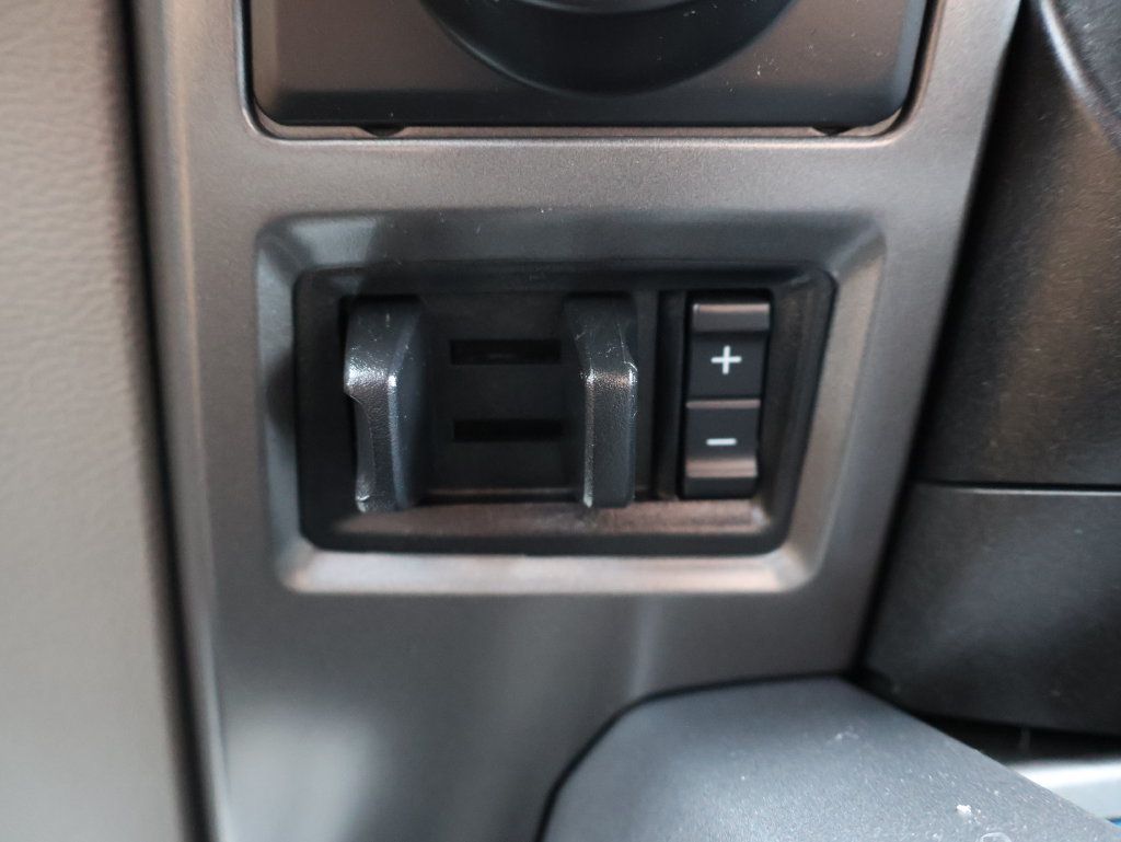 Used 2020 Ford F150 XLT w/ Equipment Group 302A Luxury AWD/4WD image 23