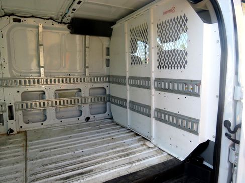 Used 2015 Ford Transit 250 130 Low Roof w/ Exterior Upgrade Package image 24