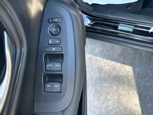 Certified 2026 Honda HR-V LX image 21