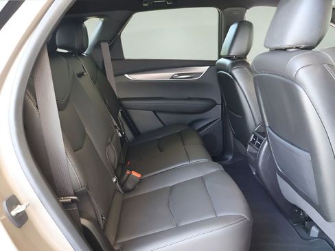 Certified 2023 Cadillac XT5 Luxury image 17